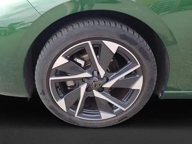 Peugeot 308 view 7
