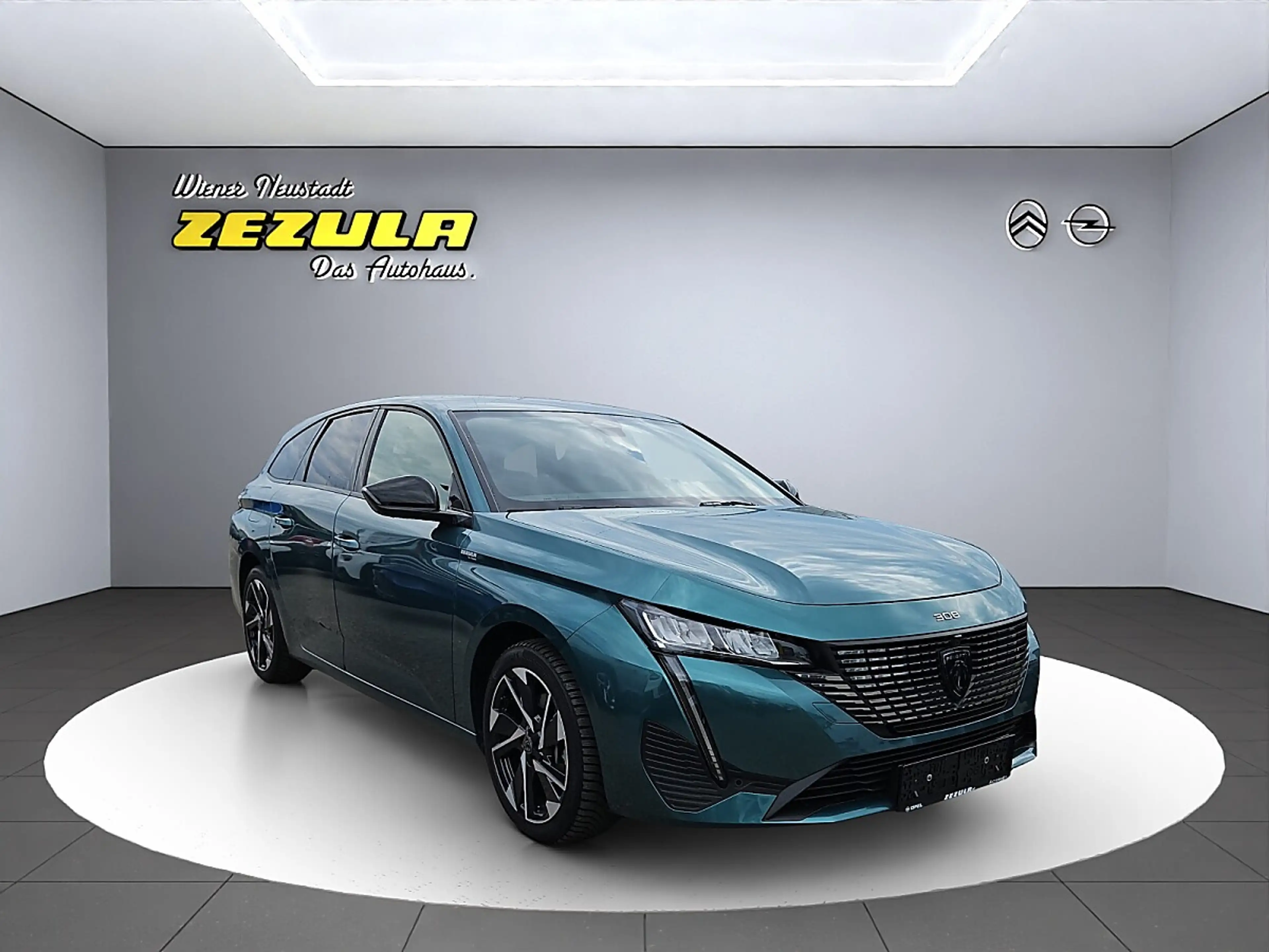 Peugeot 308 SW Hybrid 145 e-DSC6 Allure — photo 6