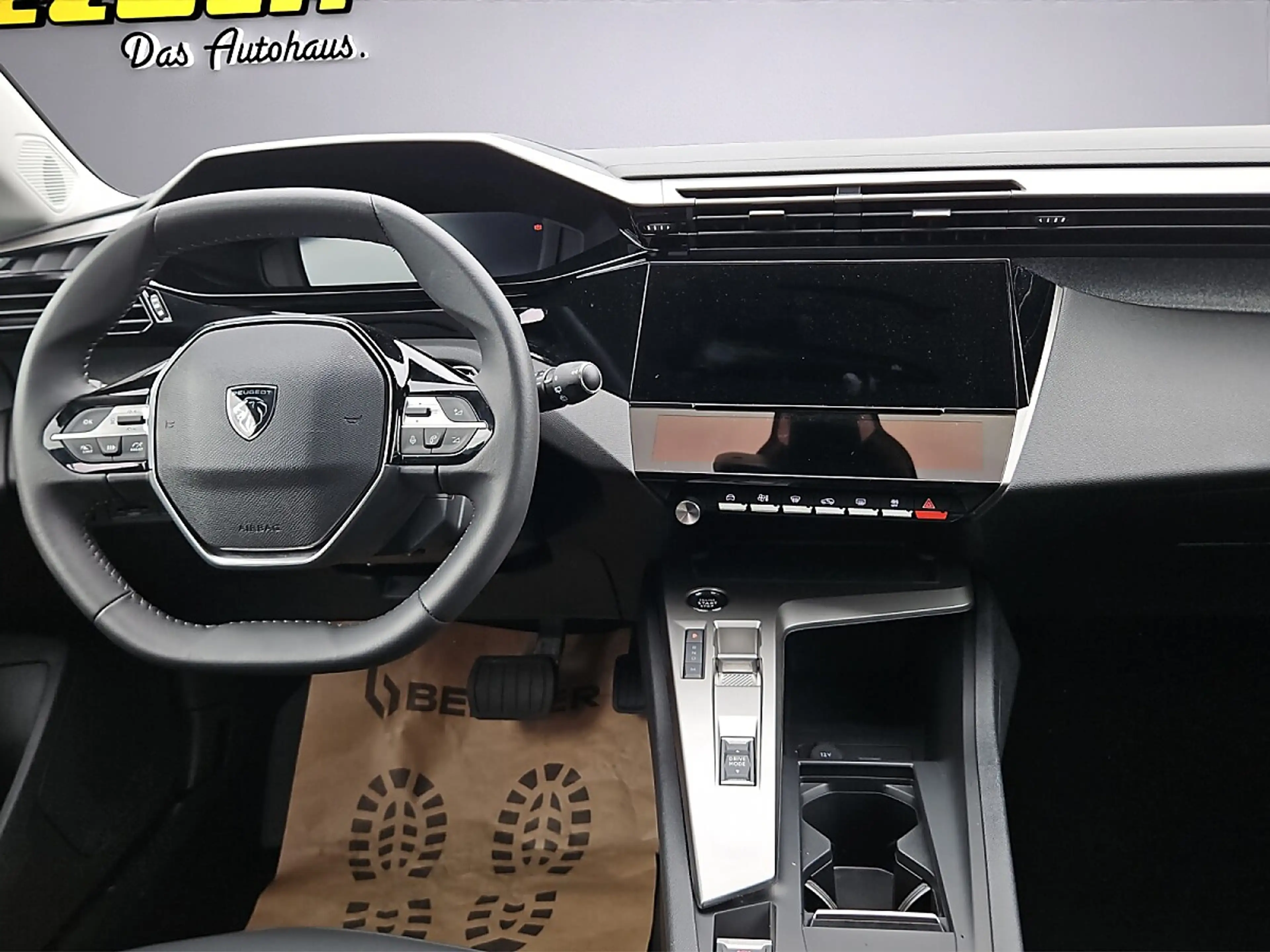 Peugeot 308 SW Hybrid 145 e-DSC6 Allure — photo 12
