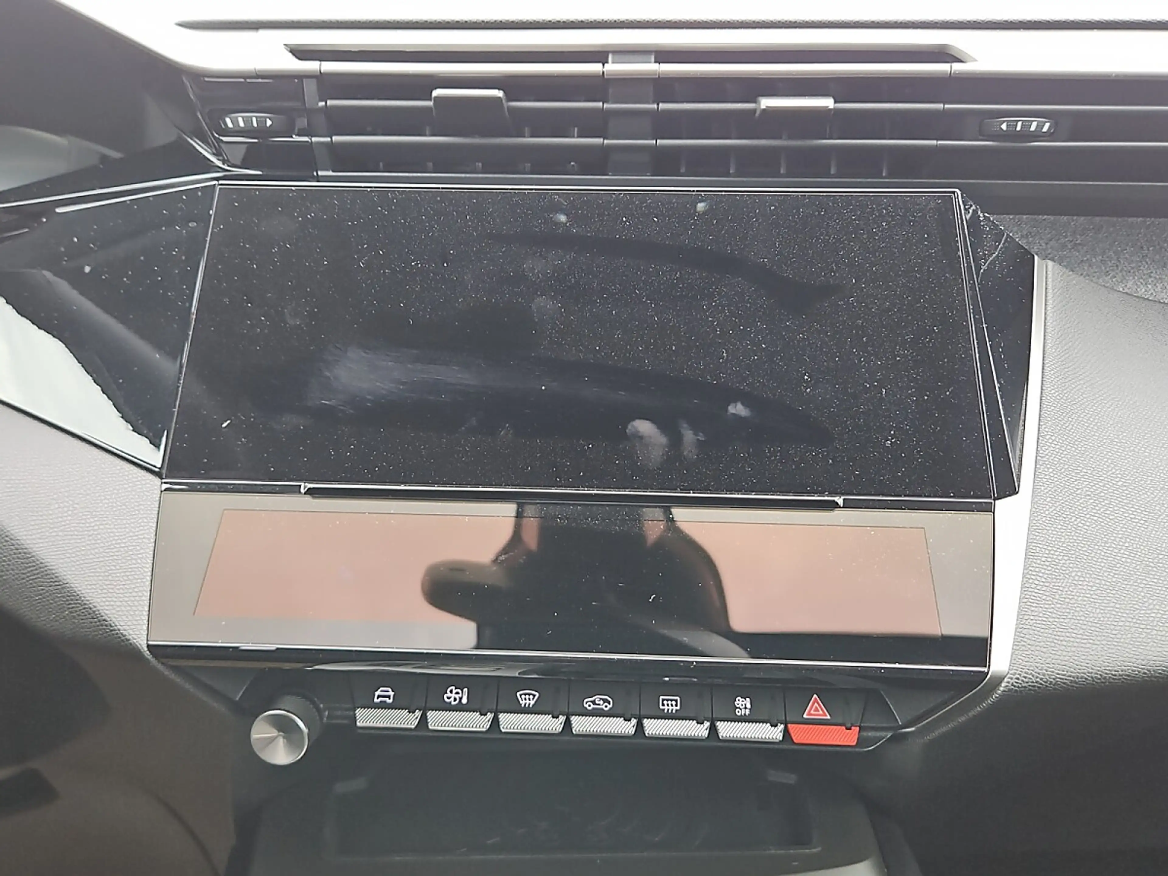 Peugeot 308 SW Hybrid 145 e-DSC6 Allure — photo 11