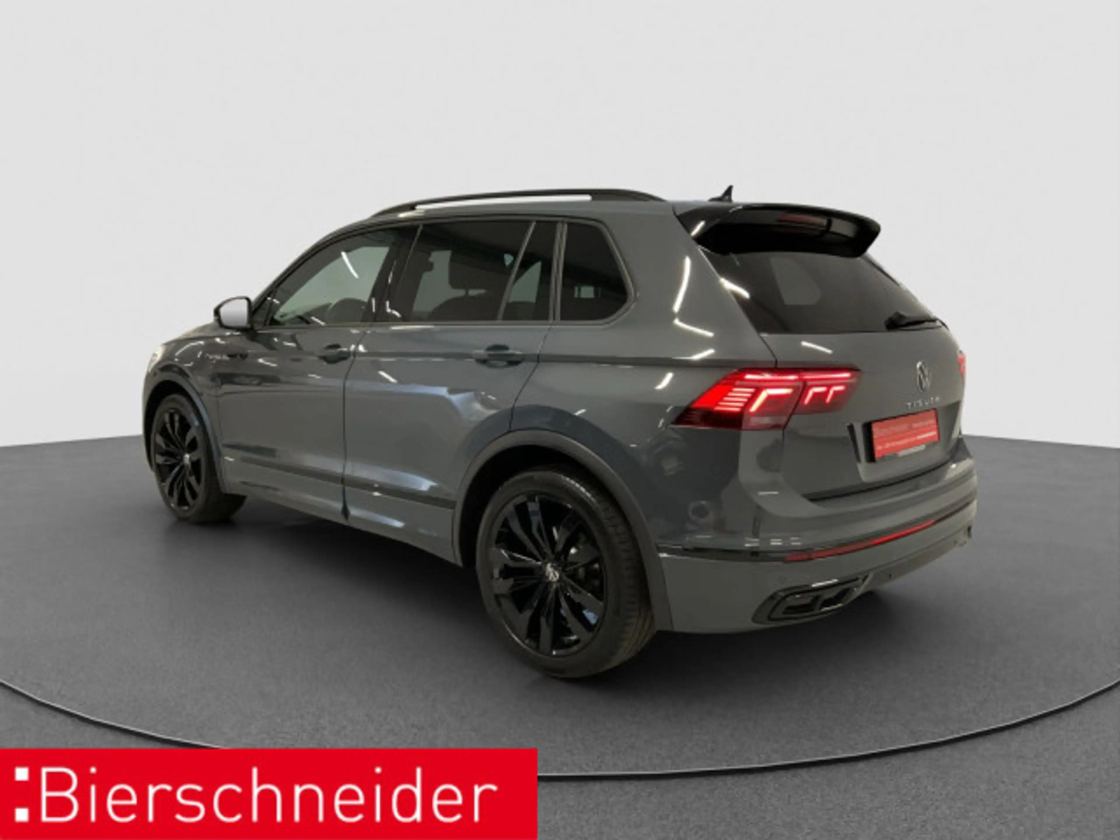 Volkswagen Tiguan 2.0 TSI DSG 4Mo R-Line Black AHK PANO STA — photo 7