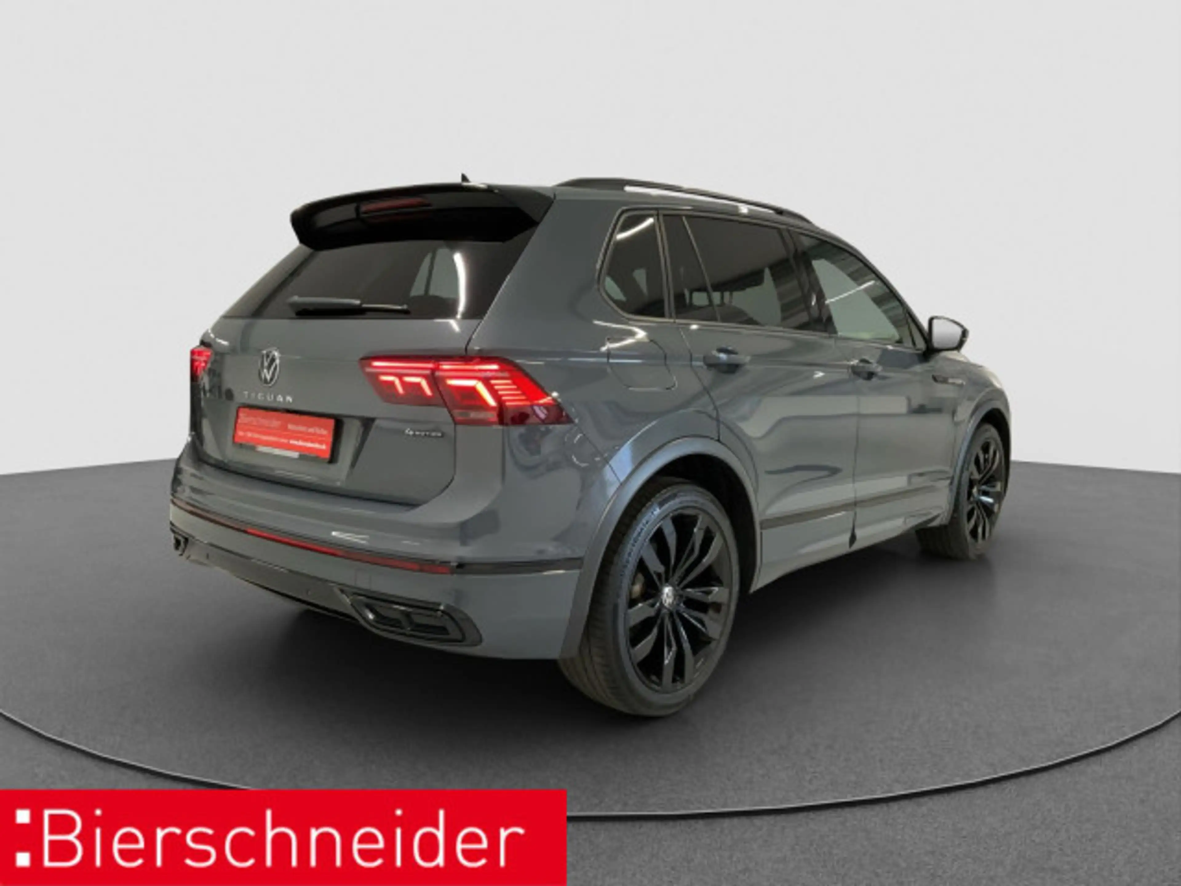 Volkswagen Tiguan 2.0 TSI DSG 4Mo R-Line Black AHK PANO STA — photo 8