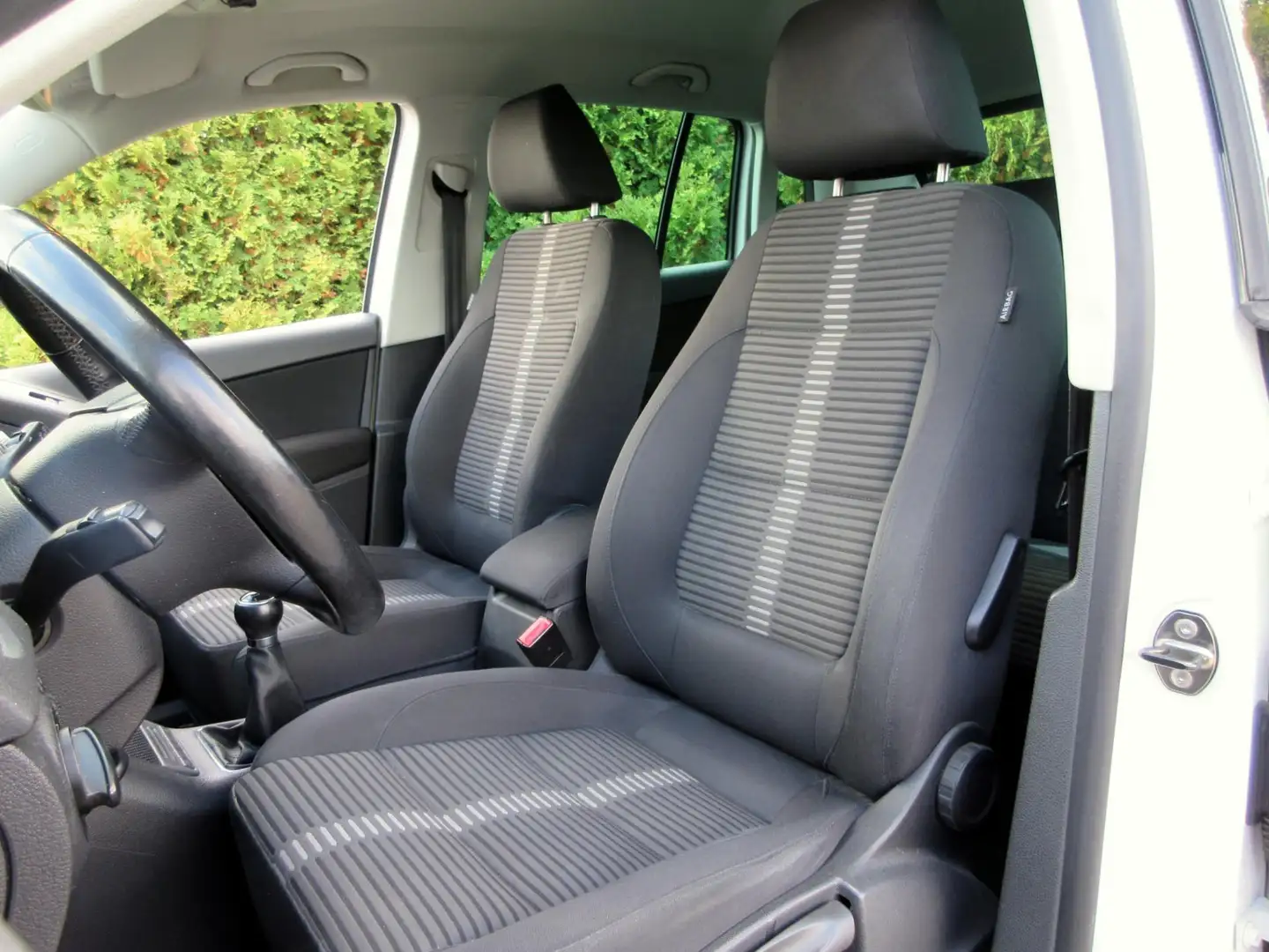 Volkswagen Tiguan 1.4 TSI Sport&Style Wit - 2