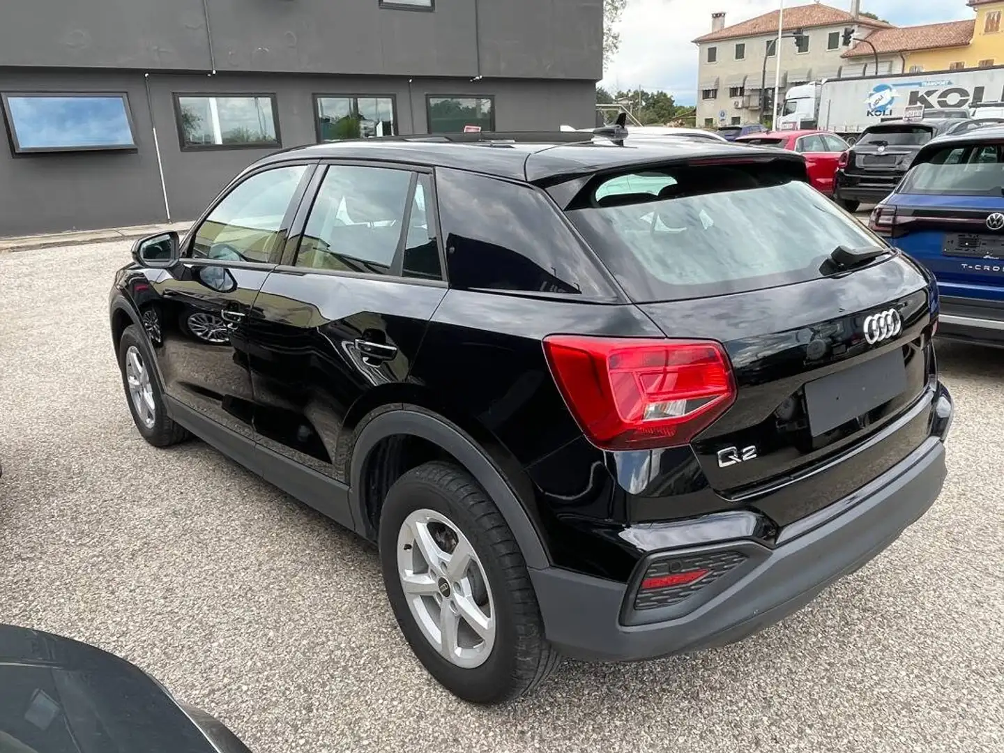 Audi Q2 35 1.5 tfsi Admired Advanced s-tronic LED Noir - 2