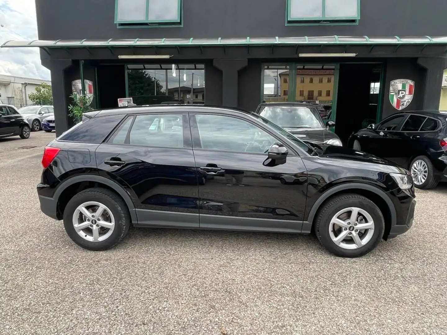Audi Q2 35 1.5 tfsi Admired Advanced s-tronic LED Noir - 1