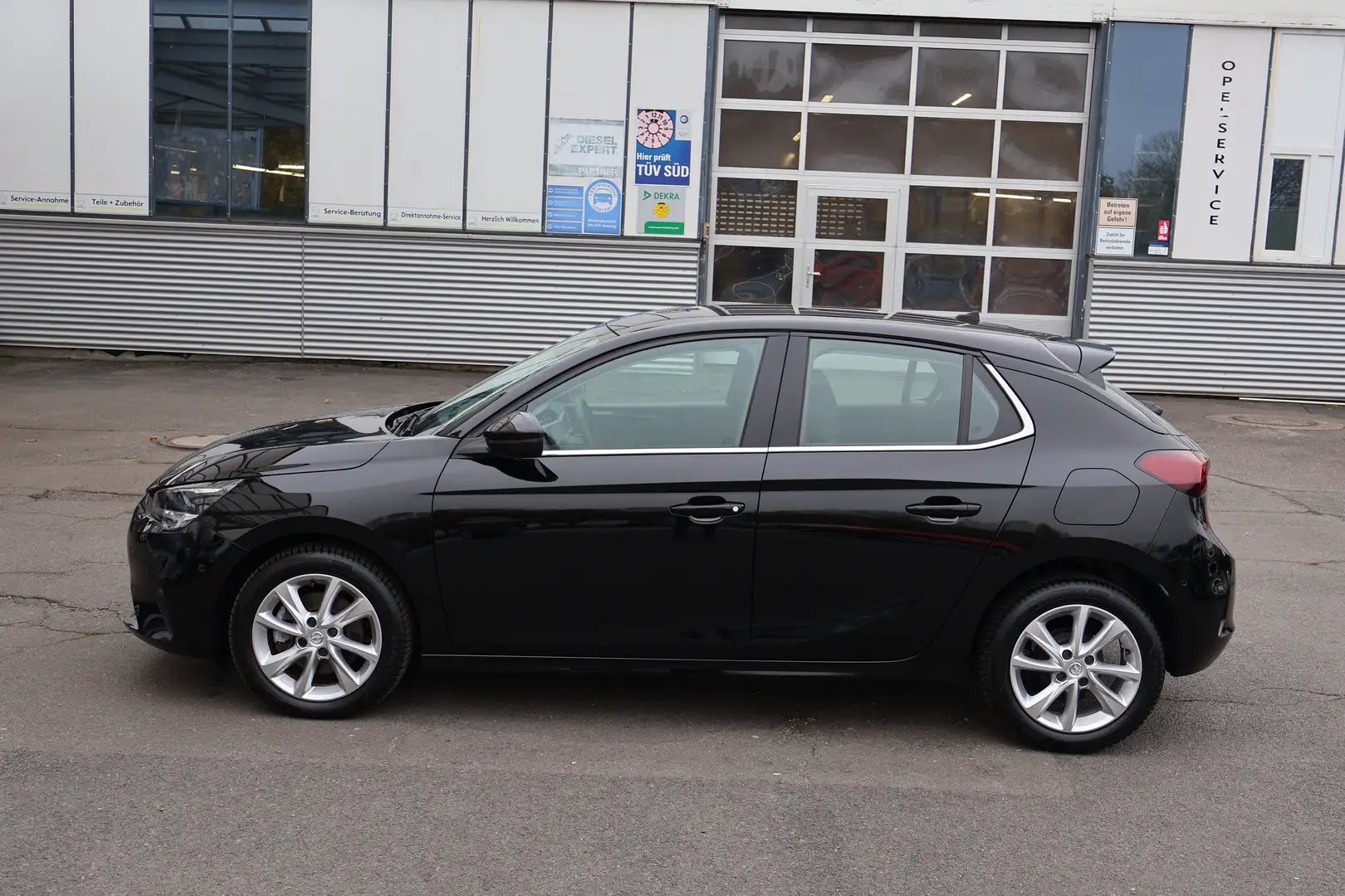 Opel Corsa 5-T 1.2 Turbo Elegance+Parkpilot+ Schwarz - 2