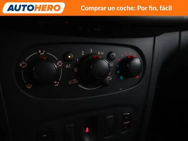 Dacia Sandero view 25
