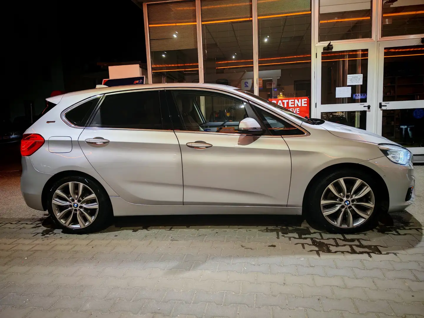 BMW 225 225xe Active Tourer Iperformance Luxury auto Srebrny - 2