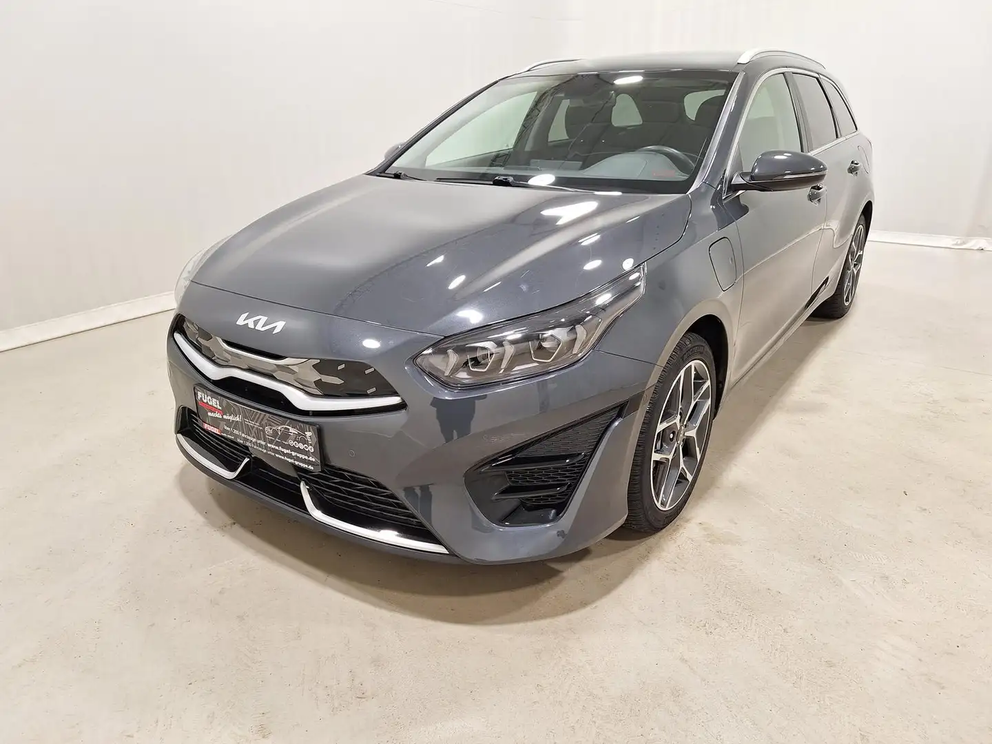 Kia Ceed SW / cee'd SW 1.6 DCT Plug-in Hybrid Inspiration Navi|RFK|LED Grau - 2