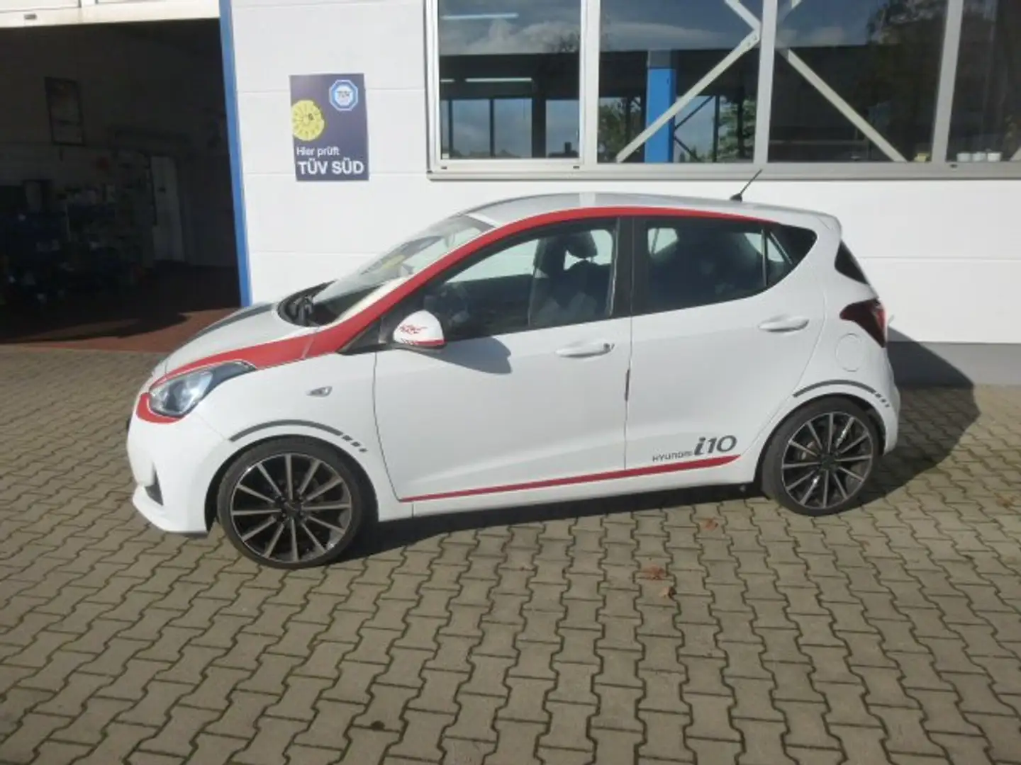 Hyundai i10 i10 1.2 Trend Weiß - 2