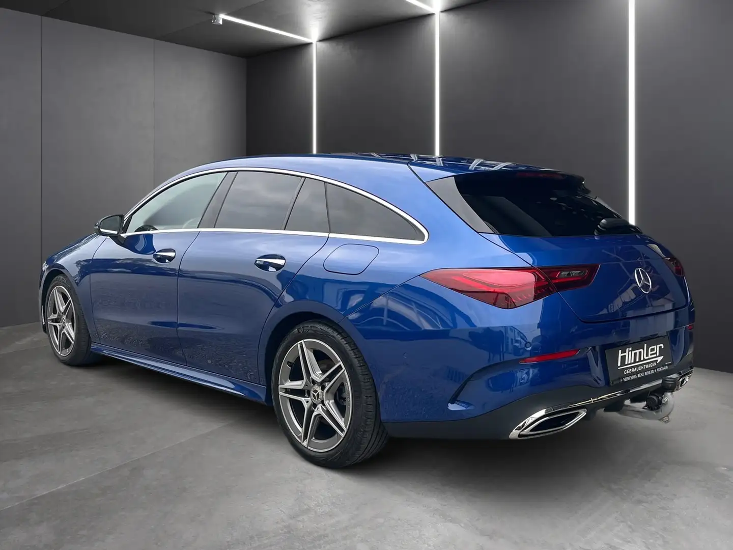 Mercedes-Benz CLA 200 d AMG Line Blau - 2