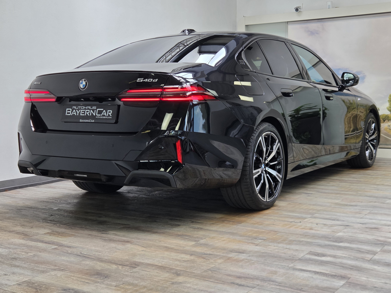 BMW 540 xDr. M Sport Pro Pano Sitzlüft. AHK ACC B&W — photo 6