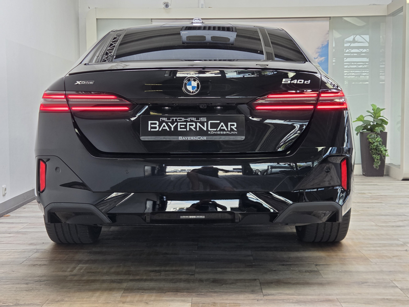 BMW 540 xDr. M Sport Pro Pano Sitzlüft. AHK ACC B&W — photo 5