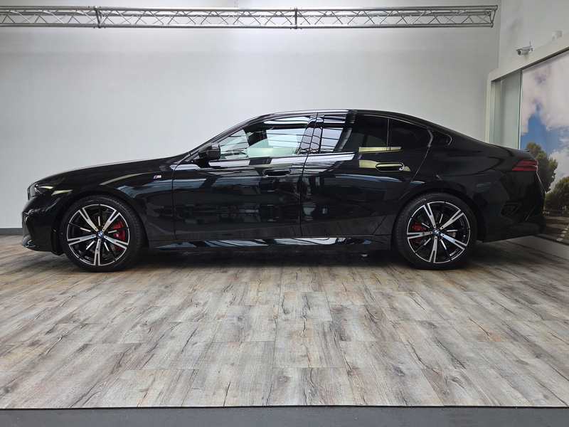 BMW 540 xDr. M Sport Pro Pano Sitzlüft. AHK ACC B&W — photo 3