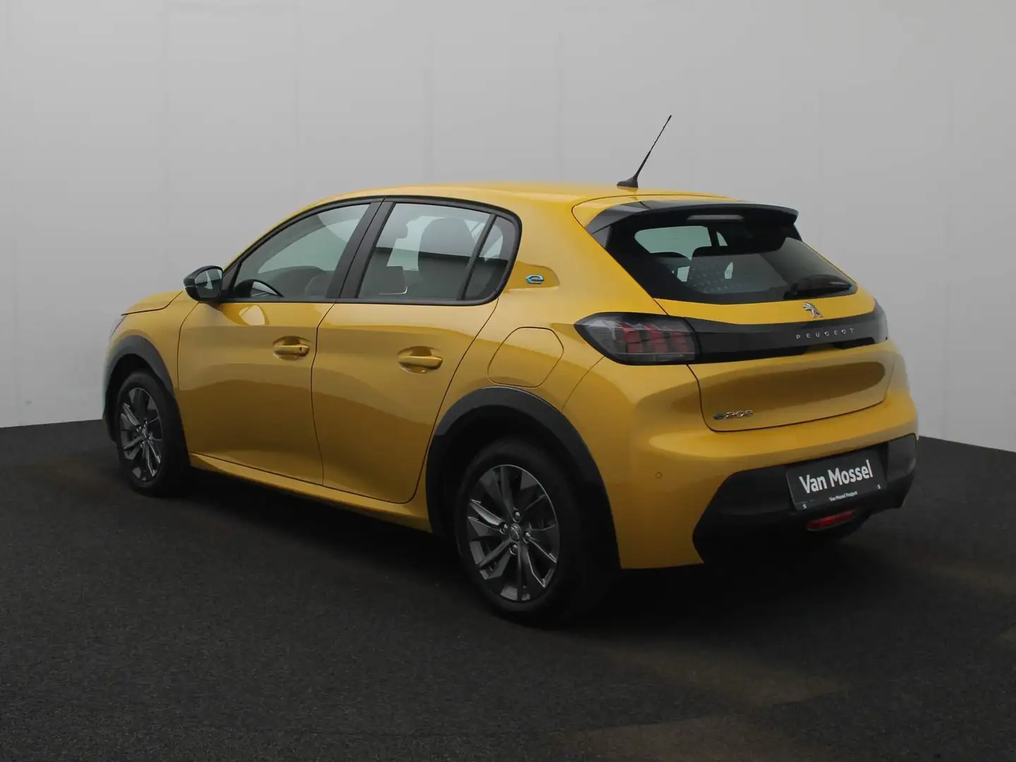 Peugeot e-208 EV Active Pack 50 kWh | Navigatie l Stoelverwarmin Jaune - 2