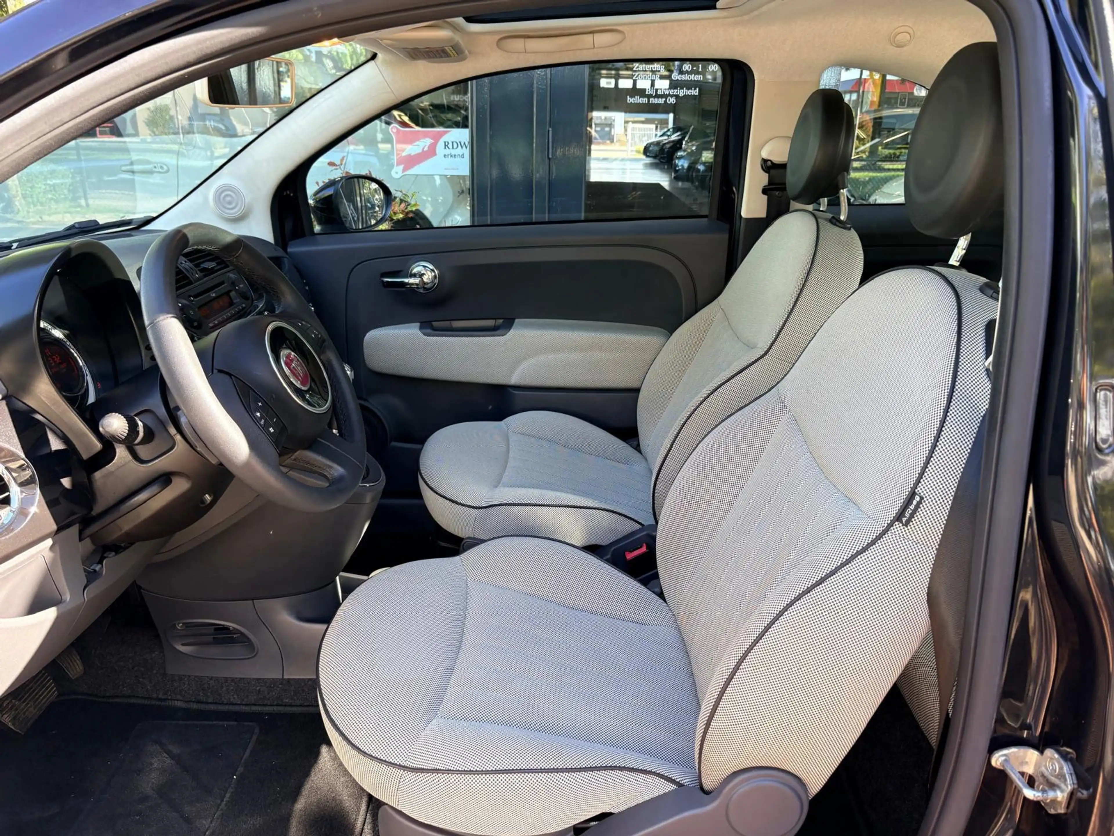 Fiat 500 0.9TwinAir Lounge Automaat/65Dkm NAP/Panorama/Airc — photo 8