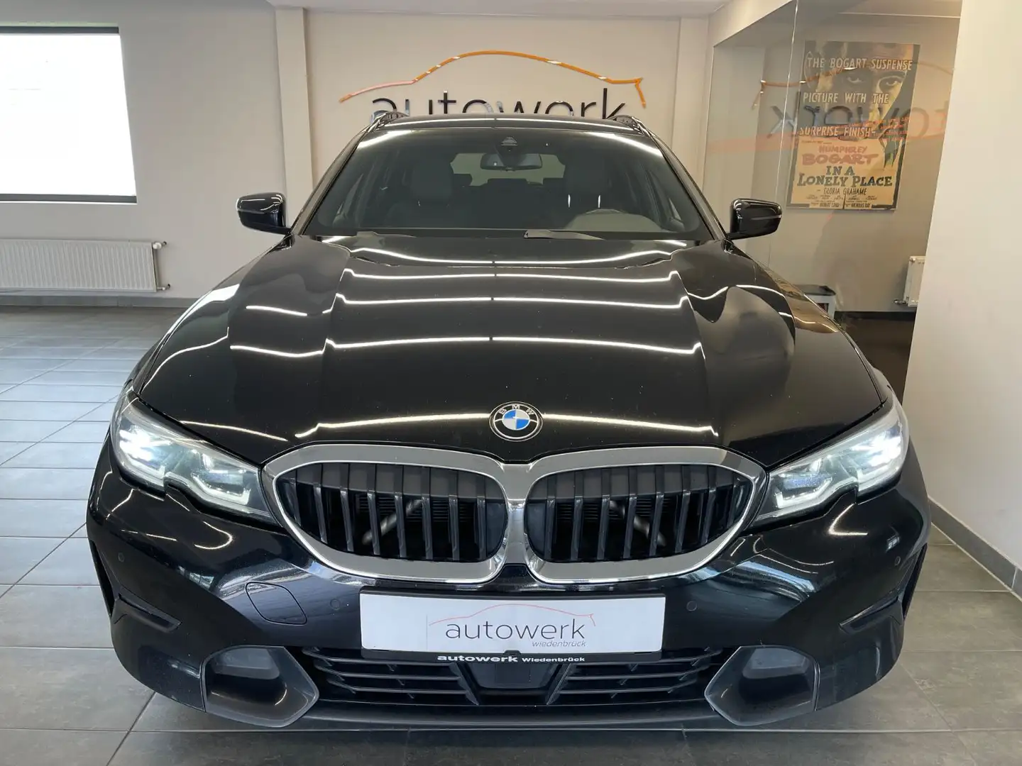 BMW 320 d Sport Line*AUT/Navi/LED/Kamera/DAB/ALU/TOP Noir - 2