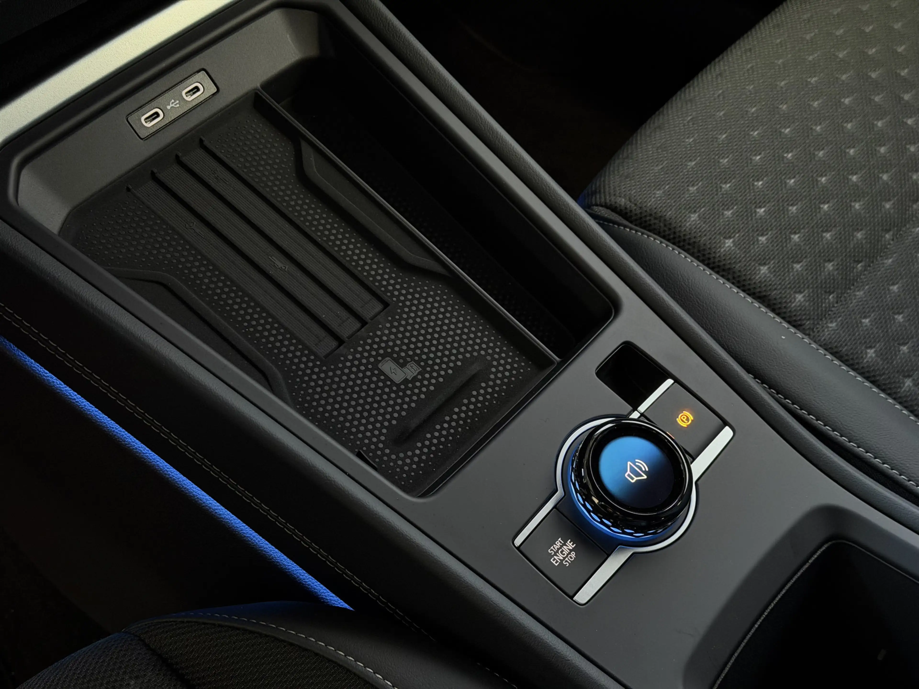 Volkswagen T-Roc 1.5 eTsi 150PK R-LINE EDITION VW.TREKHAAK IQ LED/G — photo 13