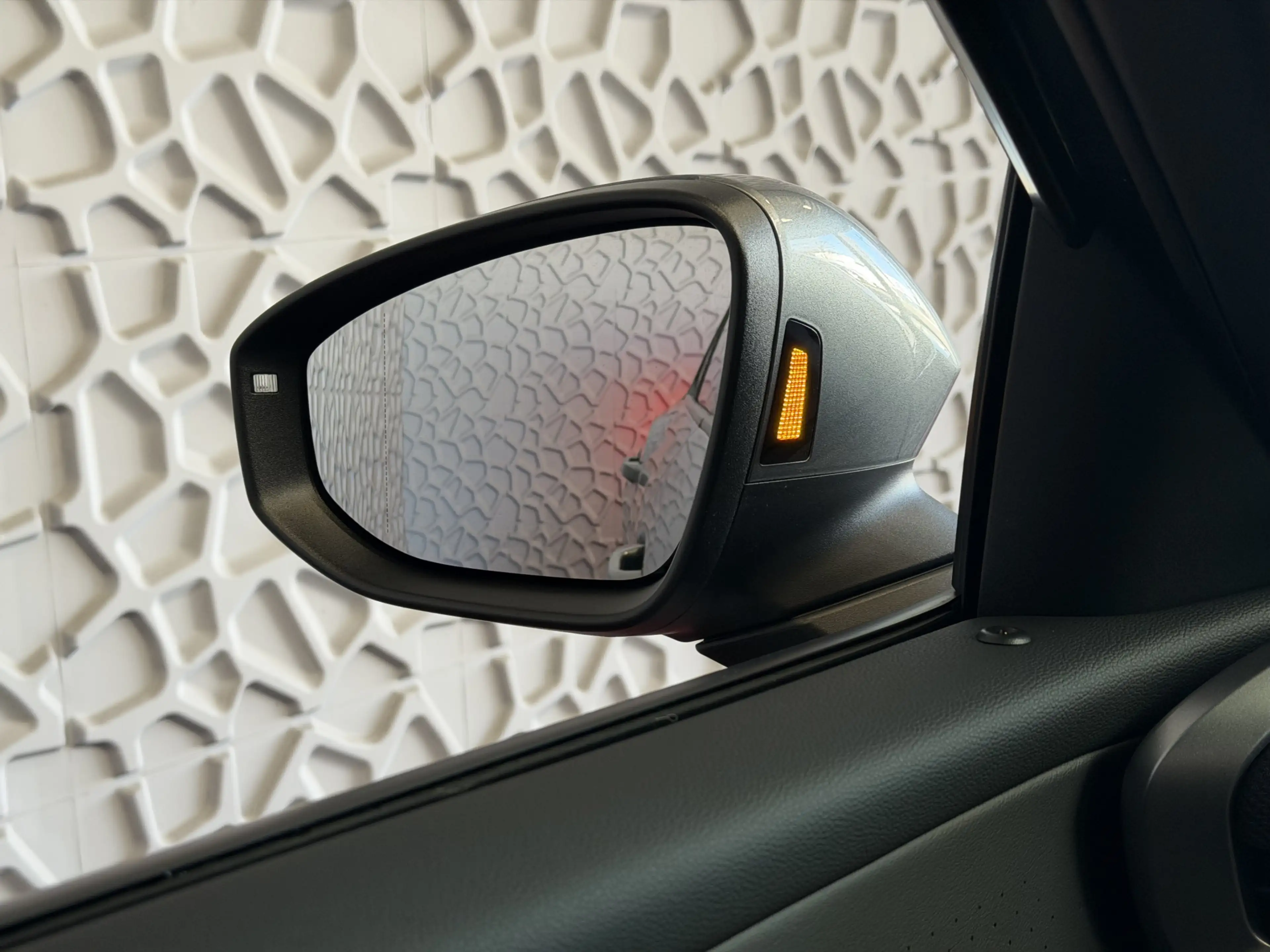 Volkswagen T-Roc 1.5 eTsi 150PK R-LINE EDITION VW.TREKHAAK IQ LED/G — photo 18