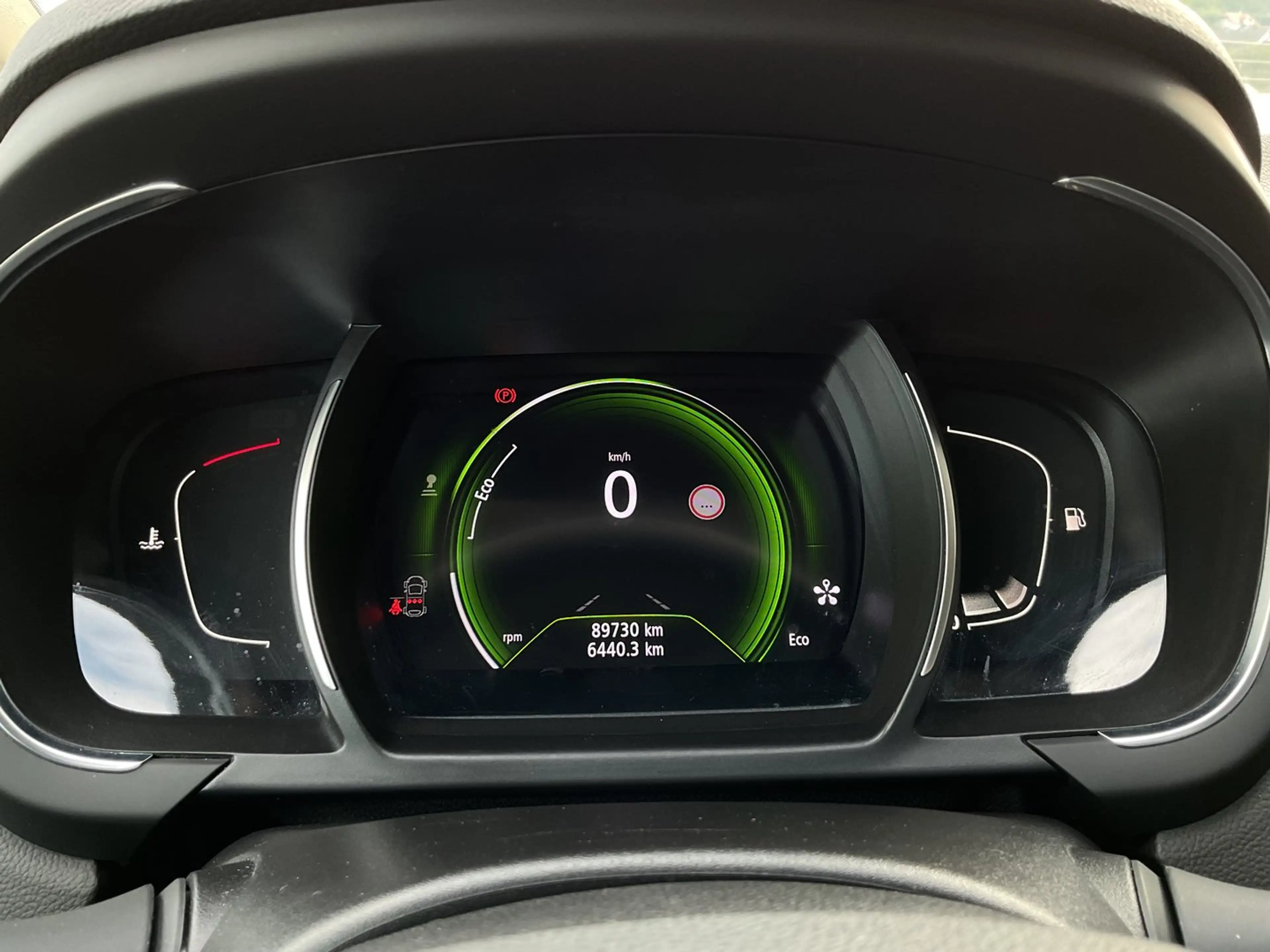 Renault Scenic Renault Grand Scénic Blue dCi 150 BOSE — photo 11