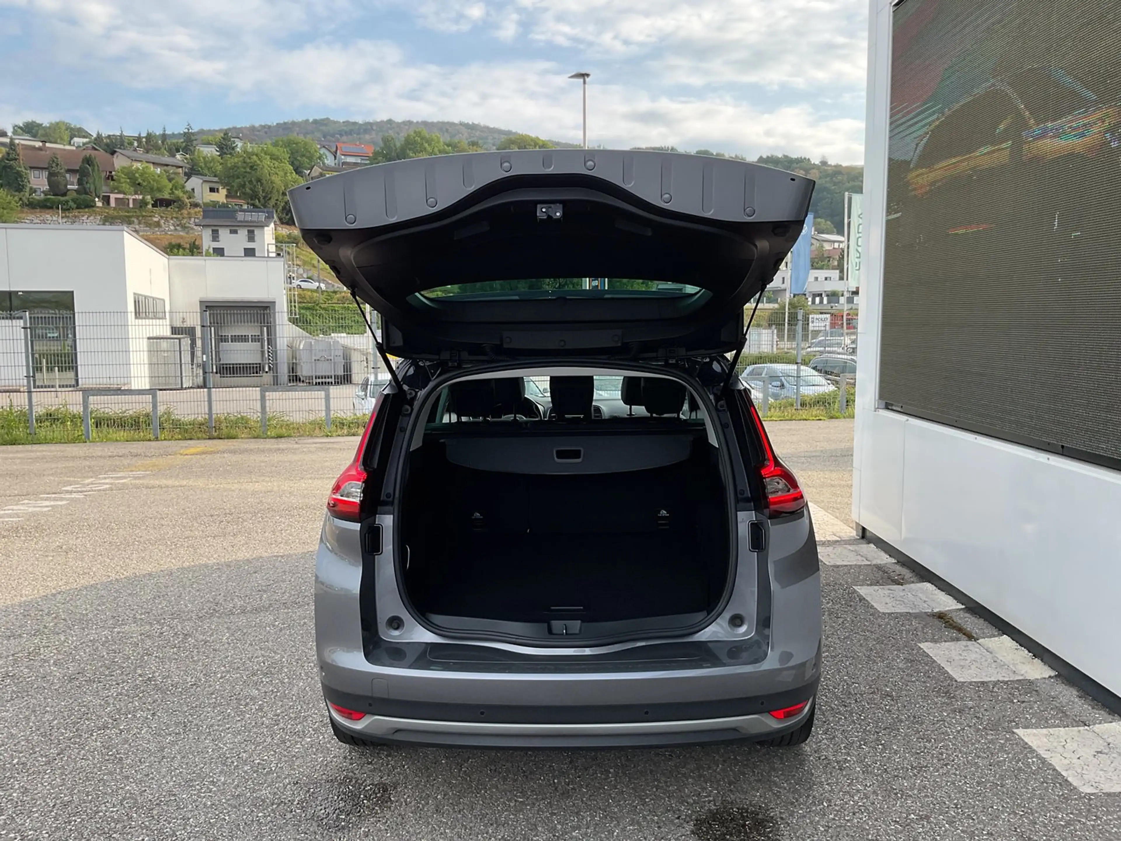 Renault Scenic Renault Grand Scénic Blue dCi 150 BOSE — photo 6