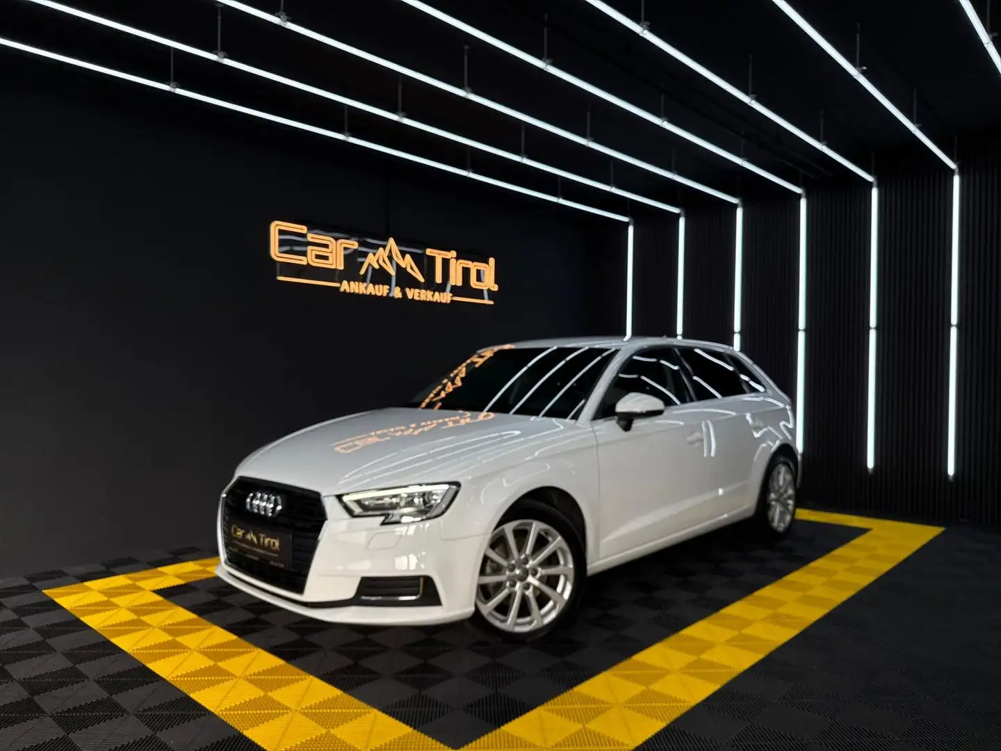 Audi A3 Sportback Design Weiß - 2
