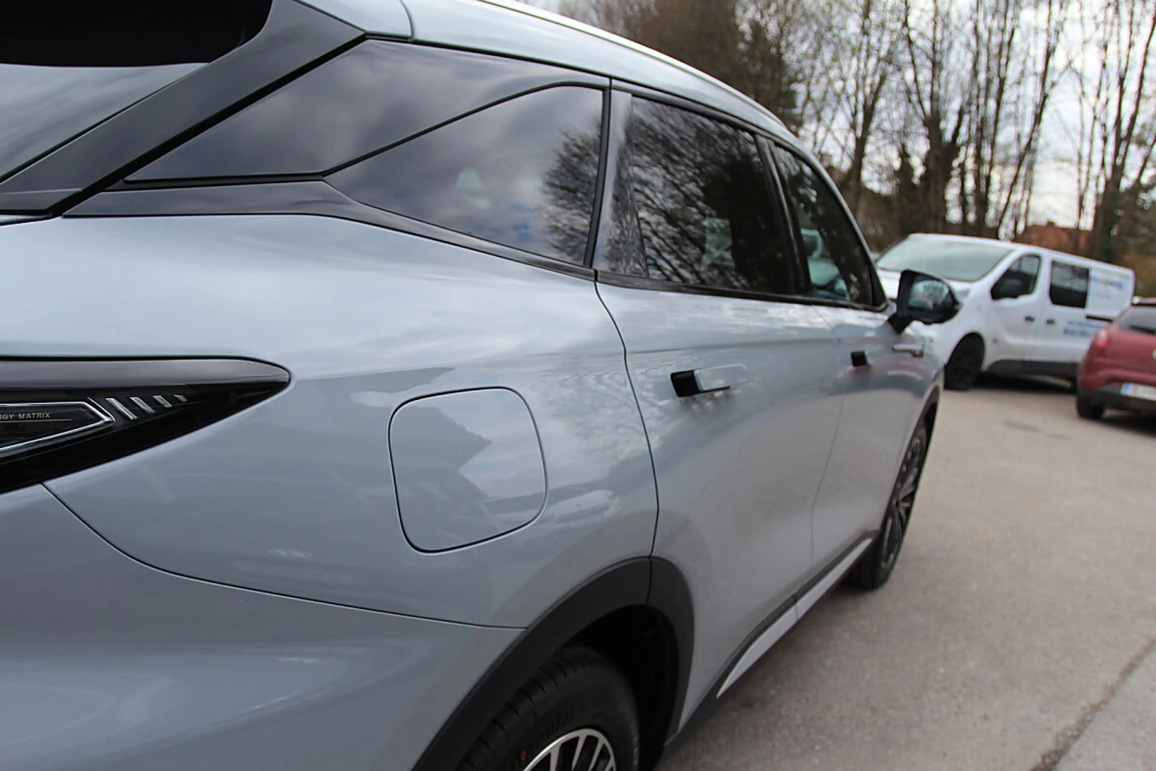 Omoda 9 PHEV 1.5TGDi Premium Line AWD — photo 4