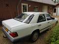 Mercedes-Benz E 230 LPG White - thumbnail 4