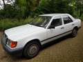 Mercedes-Benz E 230 LPG White - thumbnail 1