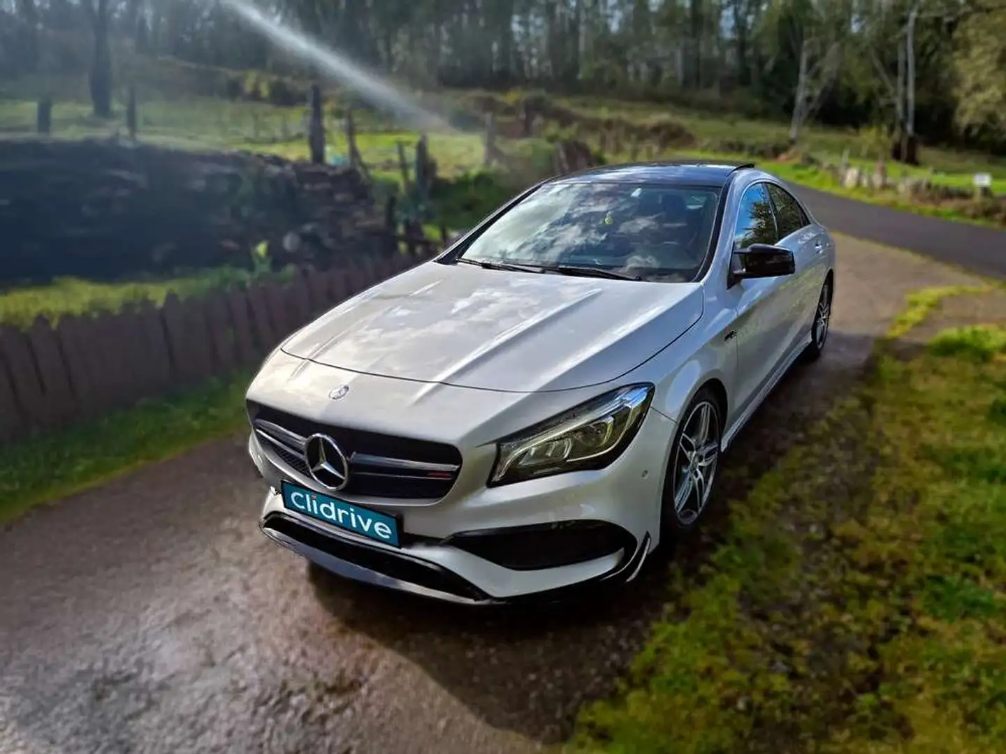 Mercedes-Benz CLA 220 220d Gris - 2