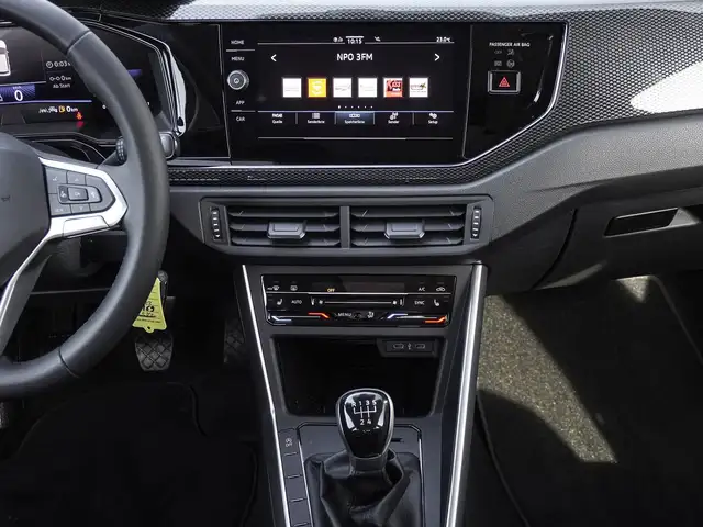 Volkswagen Polo view 12