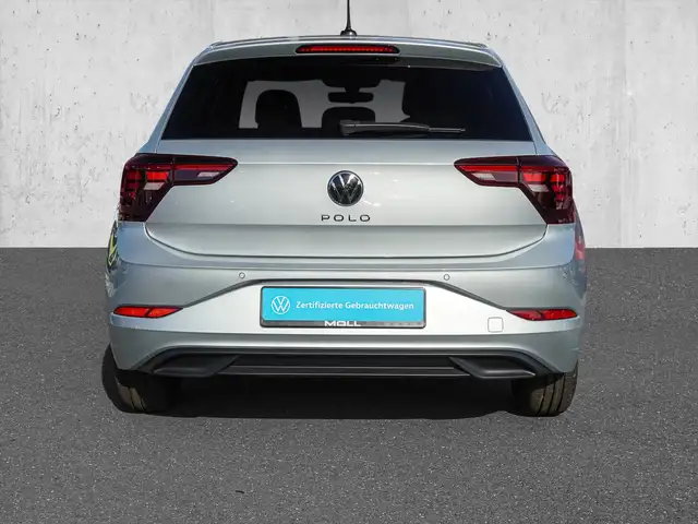 Volkswagen Polo view 6