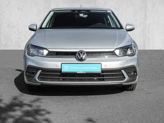 Volkswagen Polo view 3