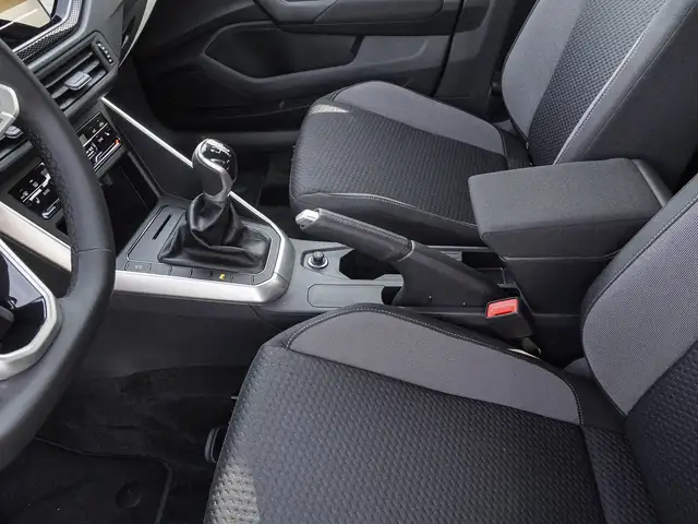 Volkswagen Polo view 15