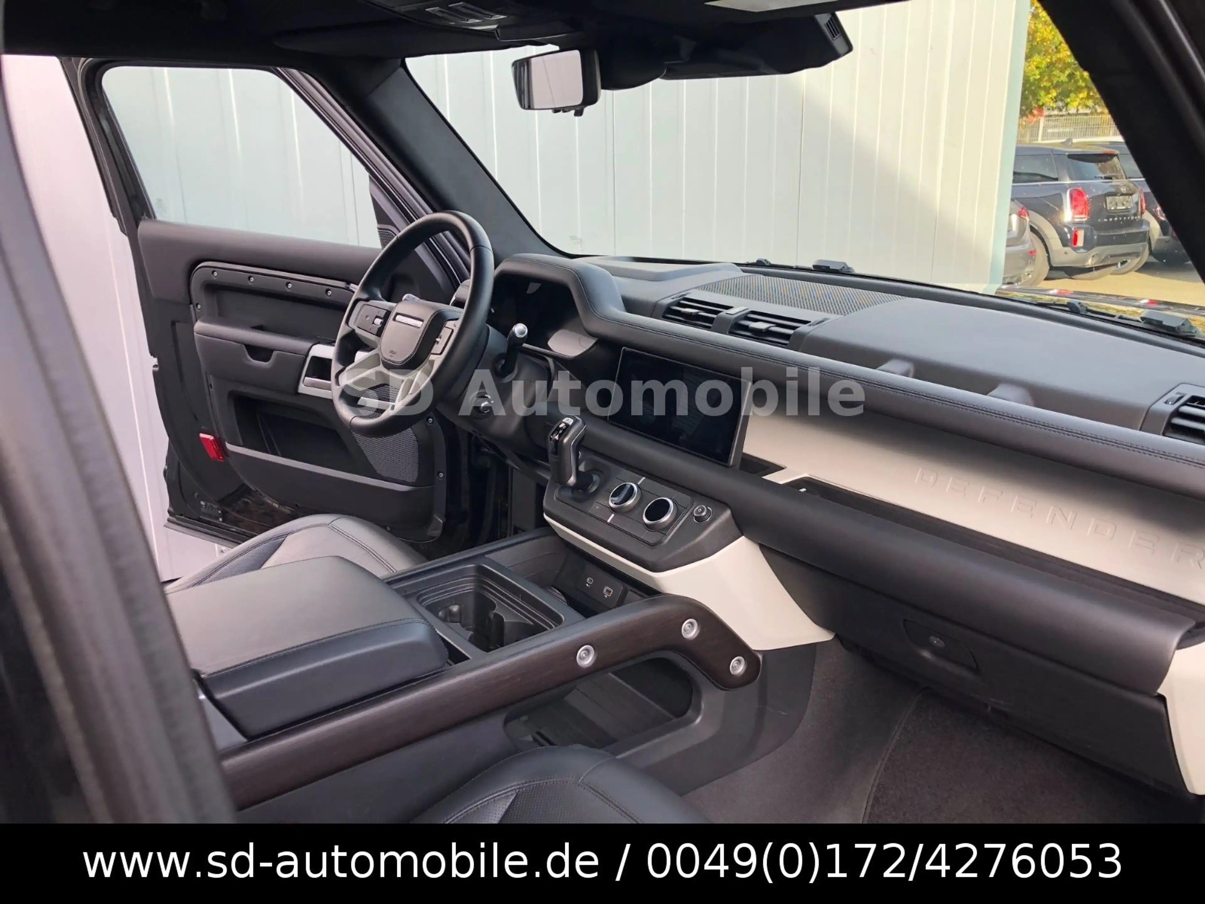 Land Rover Defender 90 X-Dynamic D250 3,0d SE BLACK-DESIGN — photo 14