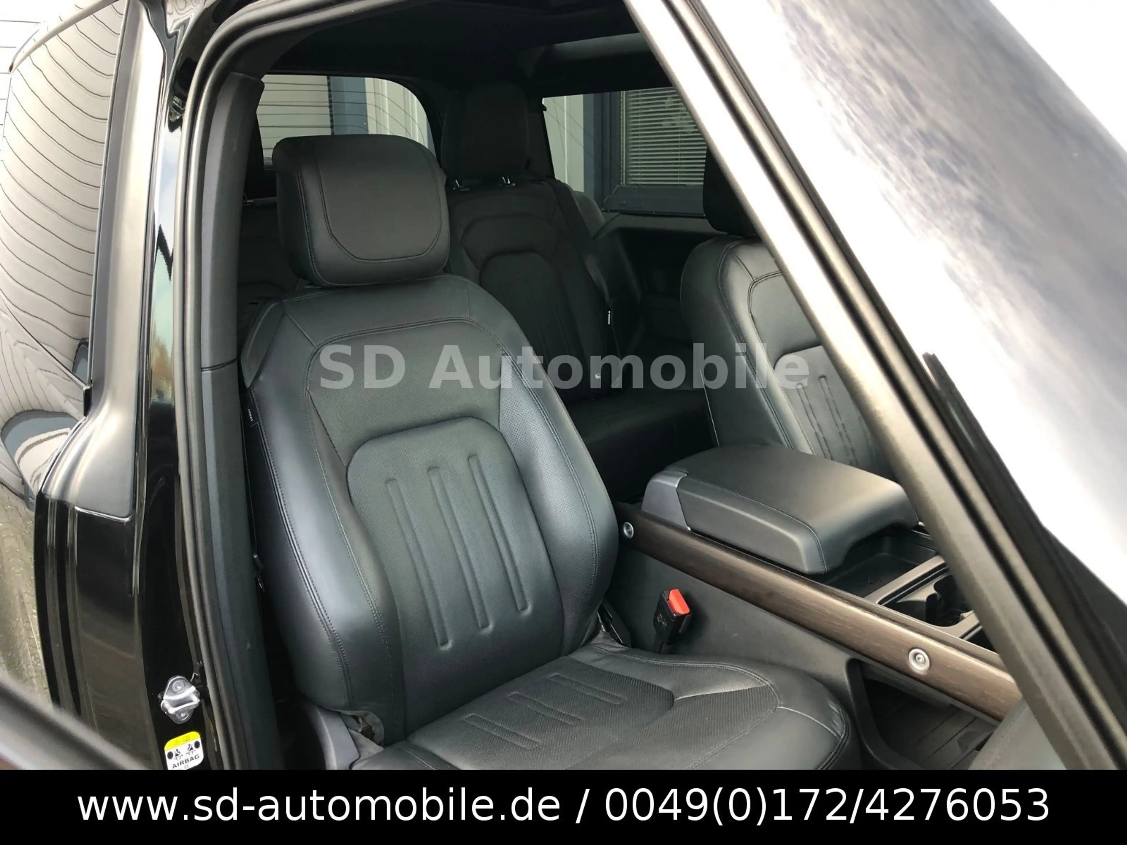 Land Rover Defender 90 X-Dynamic D250 3,0d SE BLACK-DESIGN — photo 15