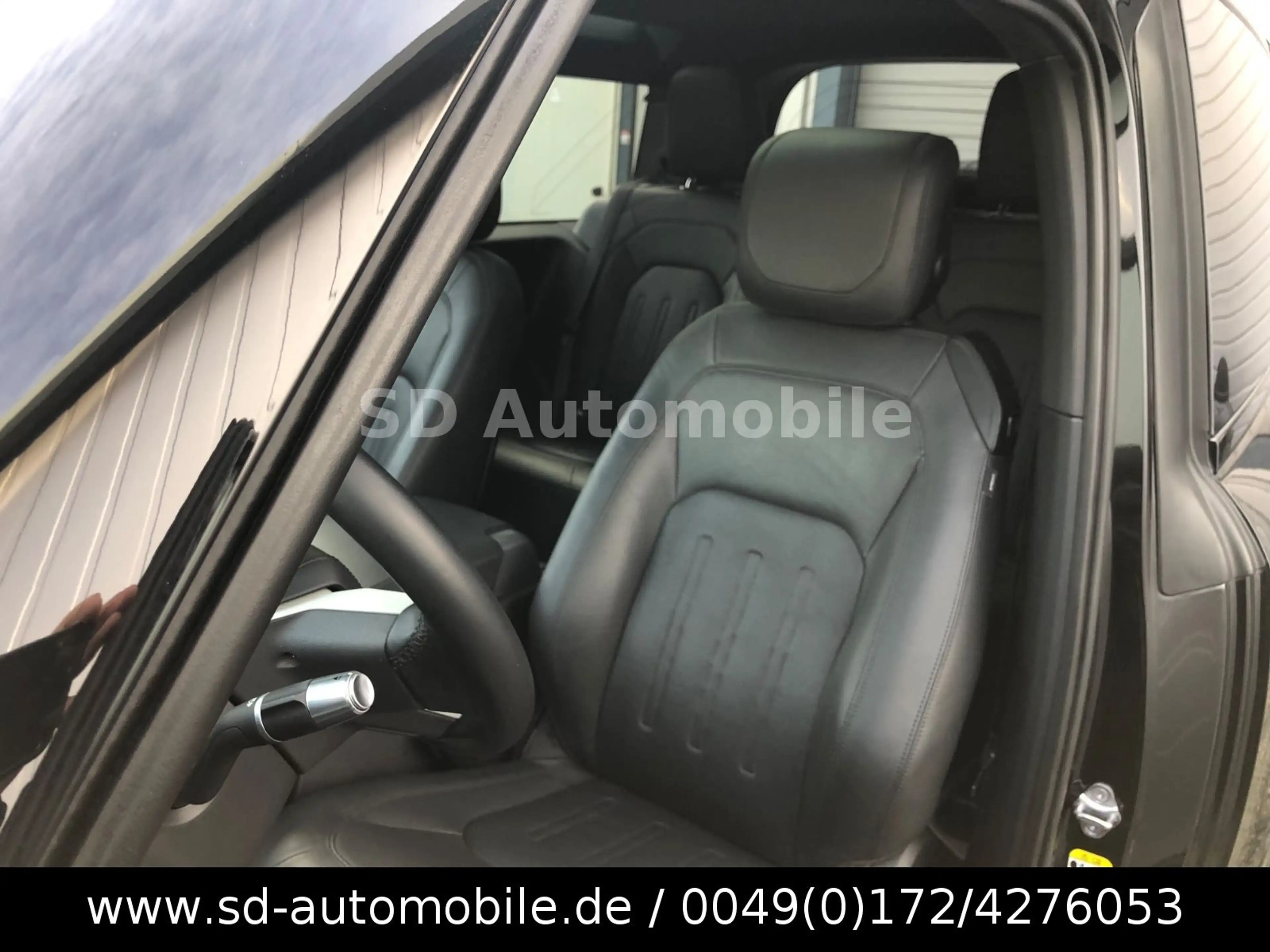 Land Rover Defender 90 X-Dynamic D250 3,0d SE BLACK-DESIGN — photo 8