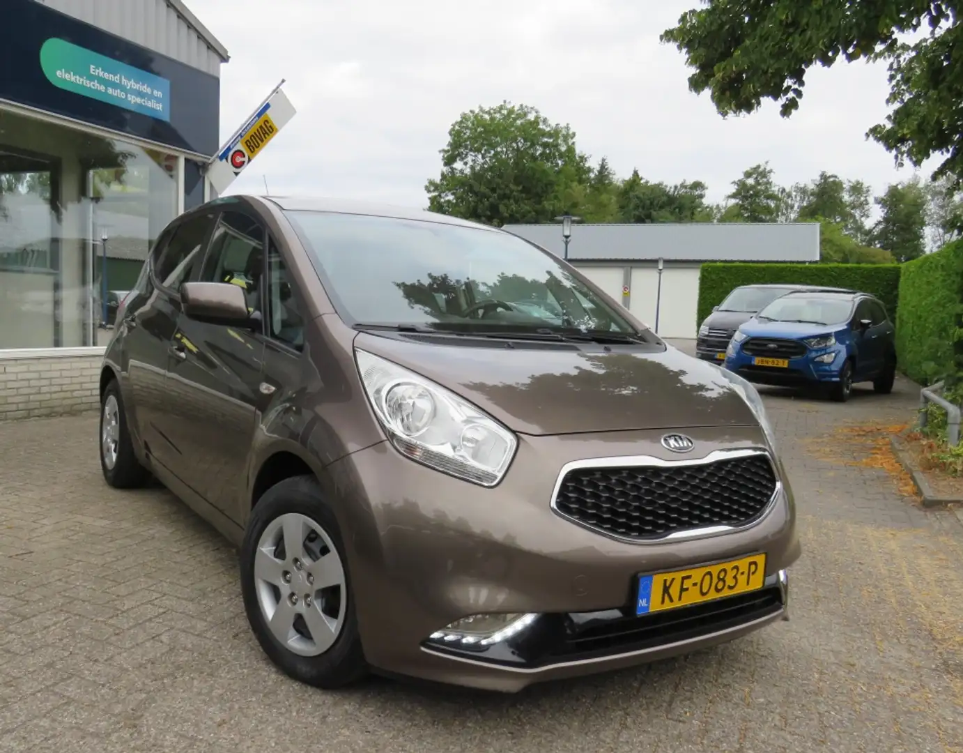 Kia Venga 1.4 CVVT First Ed. NAVI / CAMERA / TREKHAAK Bruin - 2