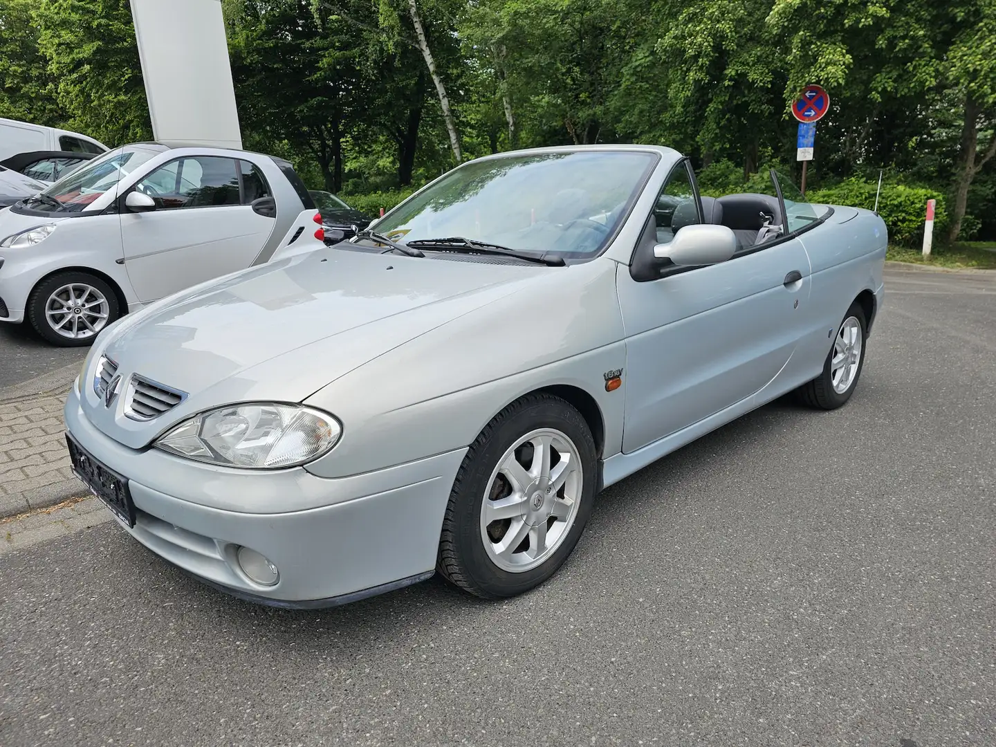 Renault Megane 1.6 16V Sport+ Серебристый - 1