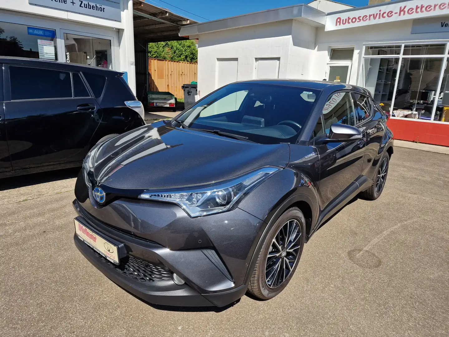 Toyota C-HR Hybrid Team D Gris - 1