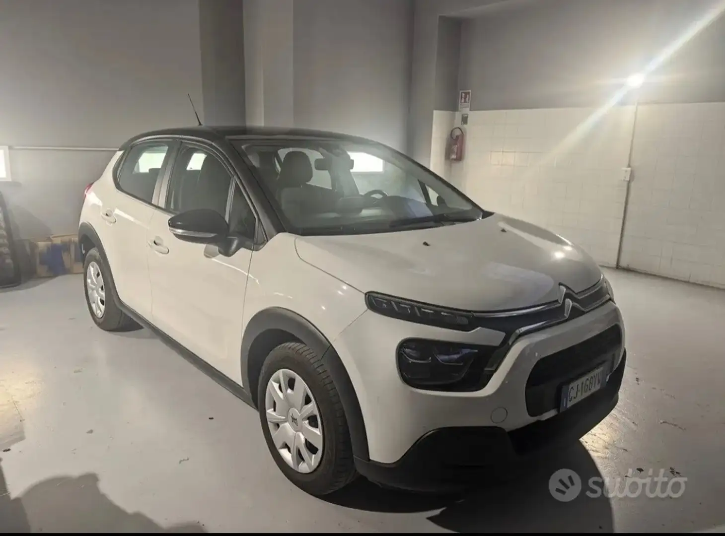 Citroen C3 C3 III 2017 1.5 bluehdi Shine s Blanc - 2