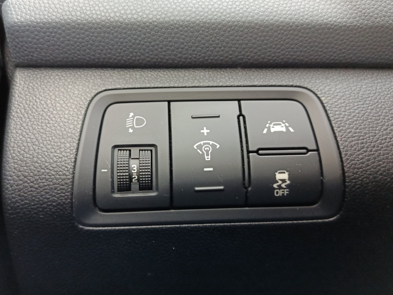 Hyundai i20 STYLE 1.4 *PANO*KEYLESS*SITZHZG*KLIMA* — photo 14