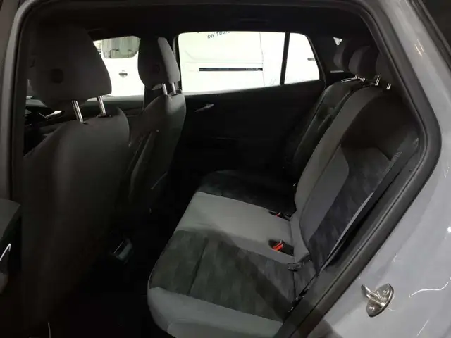 Volkswagen Id.4 view 13