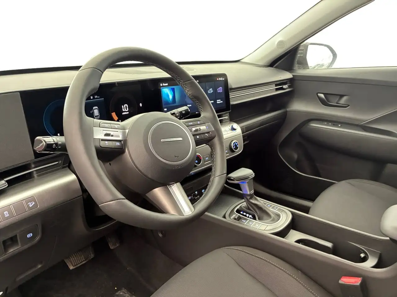 Hyundai KONA снимка Hyundai KONA