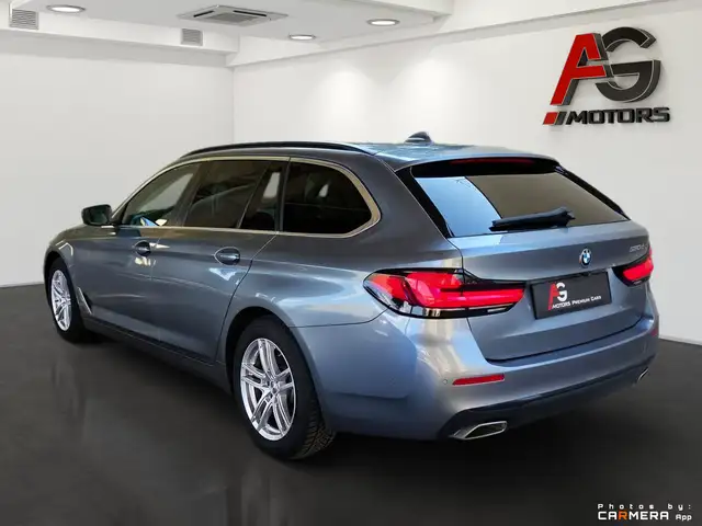BMW 5 Series view 7