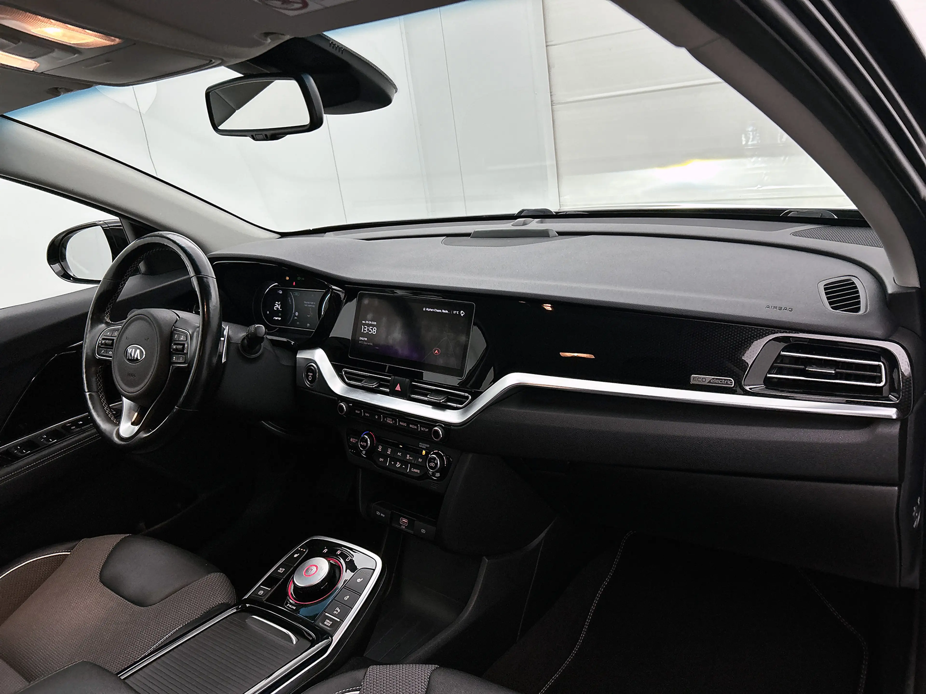 Kia e-Niro DynamicPlusLine 64 kWh Navigatie | Climate control — photo 6