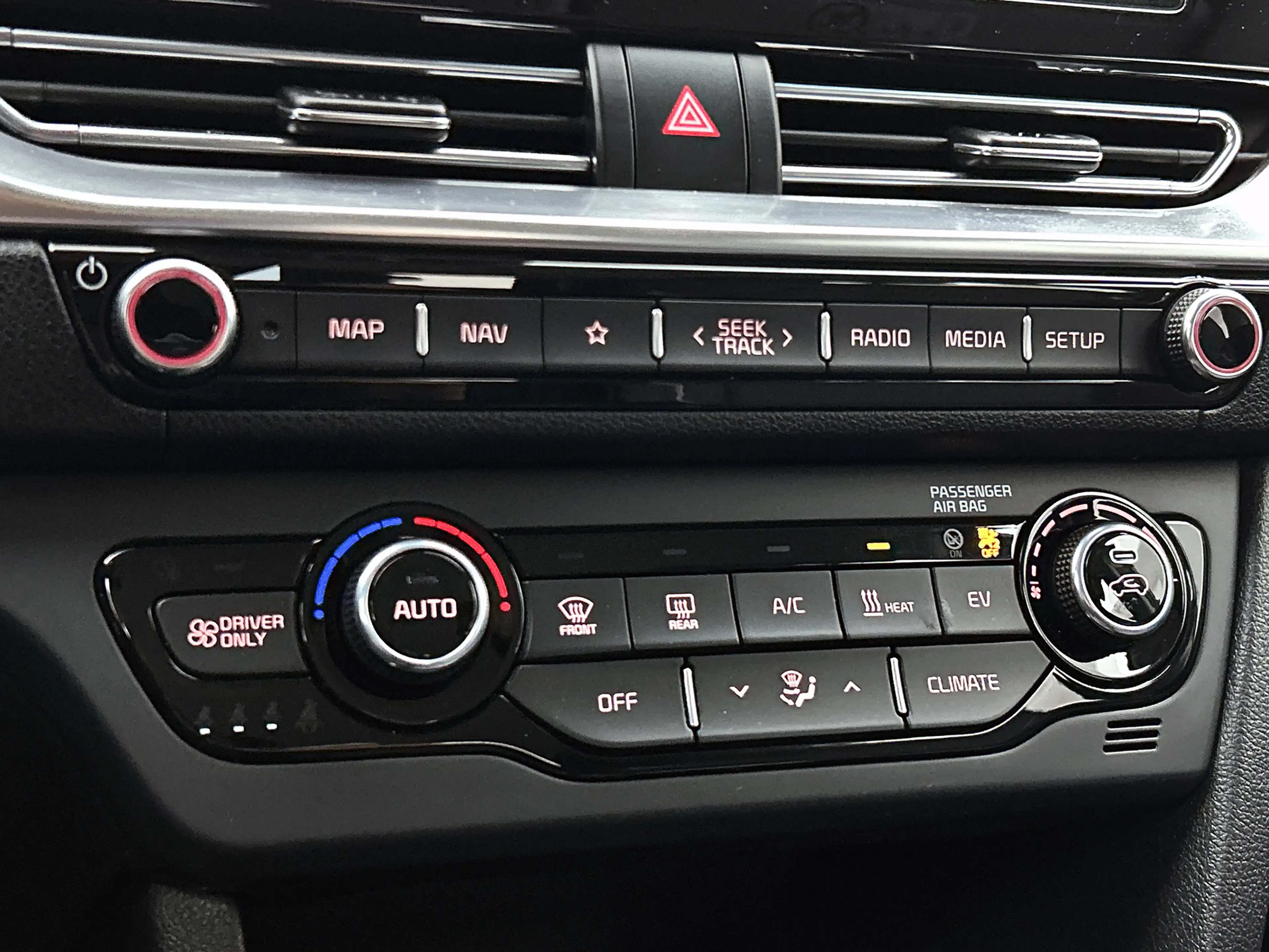Kia e-Niro DynamicPlusLine 64 kWh Navigatie | Climate control — photo 10