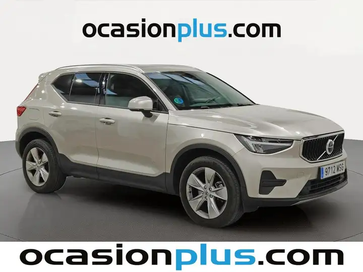 Volvo XC40 2024, foto 2