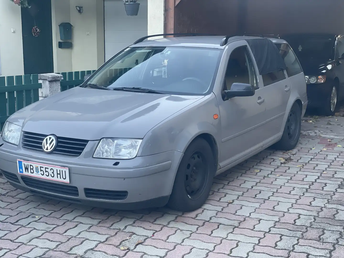 Volkswagen Bora Variant 1.9 TDI Highline - 1