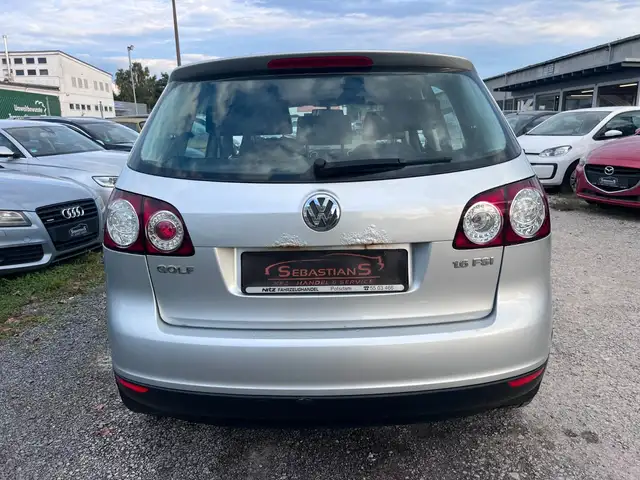 Volkswagen Golf view 5